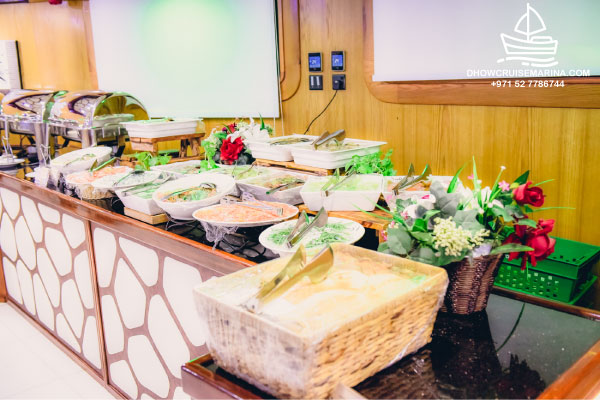 dubai-lotus-dinner-cruise